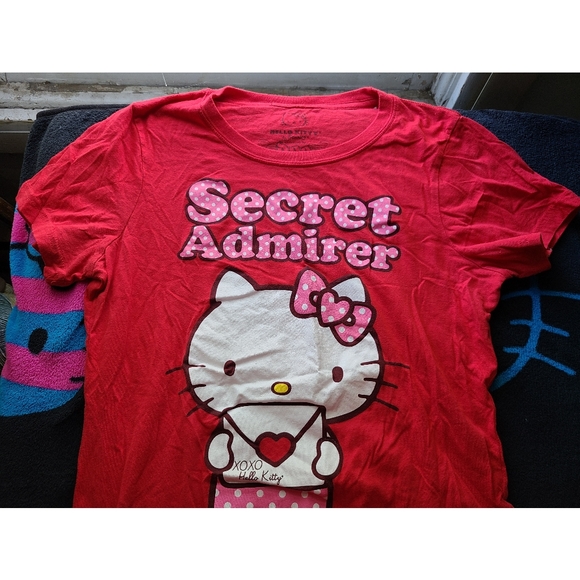 Hello Kitty Sanrio T-shirts. - Picture 2 of 13